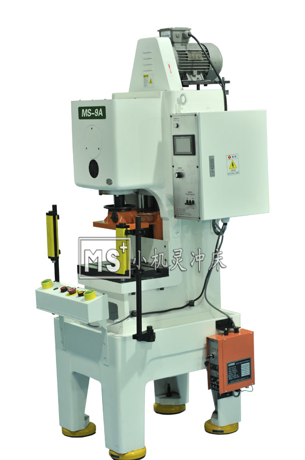 小型冲床图片(侧面) 小型冲床图片(侧面)